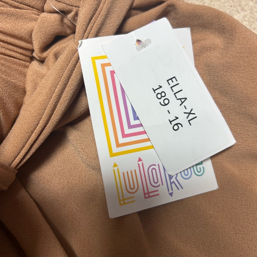 Lu La Roe paper bag Ella shorts - Picture 6 of 6